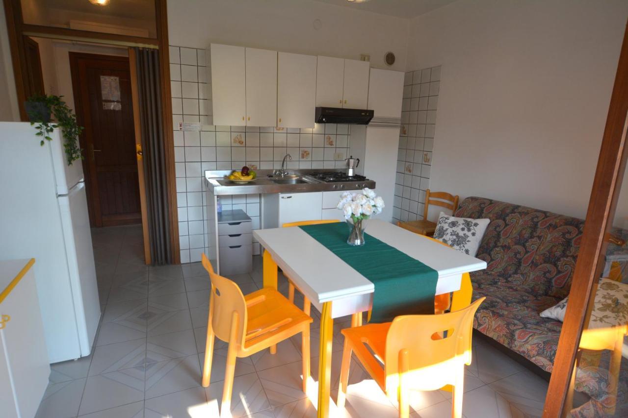 Апартаменты Flat In Lignano Pineta Линьяно-Саббьядоро Экстерьер фото