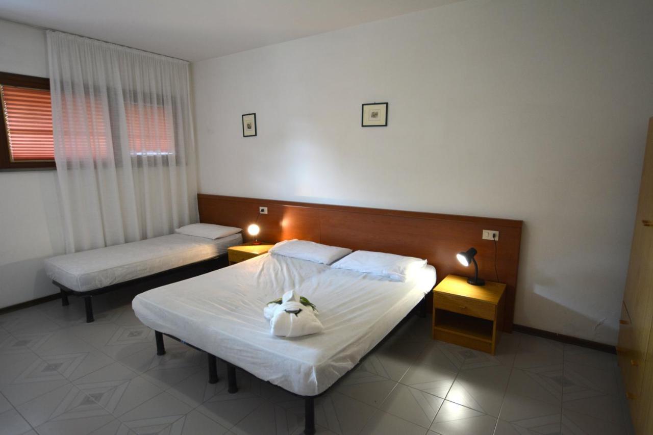 Апартаменты Flat In Lignano Pineta Линьяно-Саббьядоро Экстерьер фото